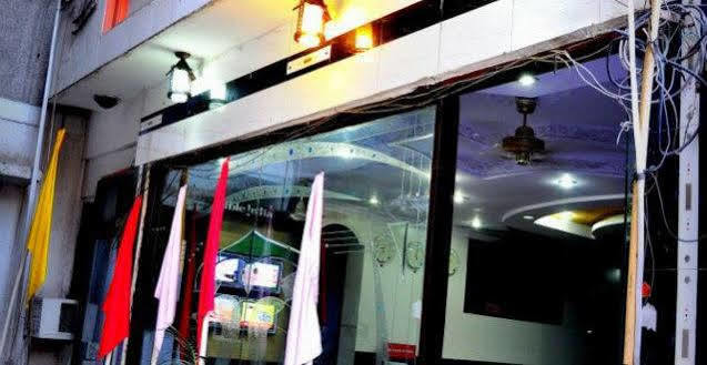 Hotel Peace Point - 1 Min Walking Distance From Station New Delhi Luaran gambar